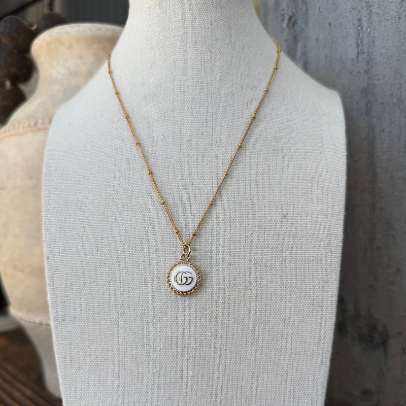 Mini Round Disgner Pendant Necklace