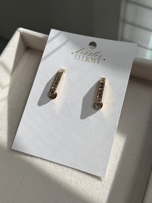 Squared Stone Huggies