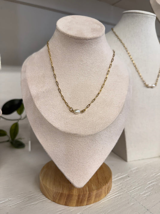 Single Freshwater Pearl Necklace