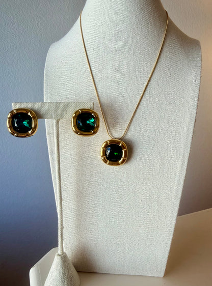 Oversized Emerald Pendant Necklace