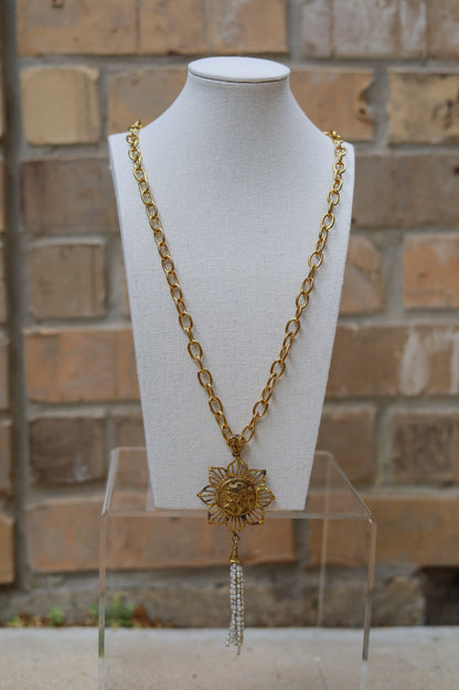 Vintage Floral Pearl Coin