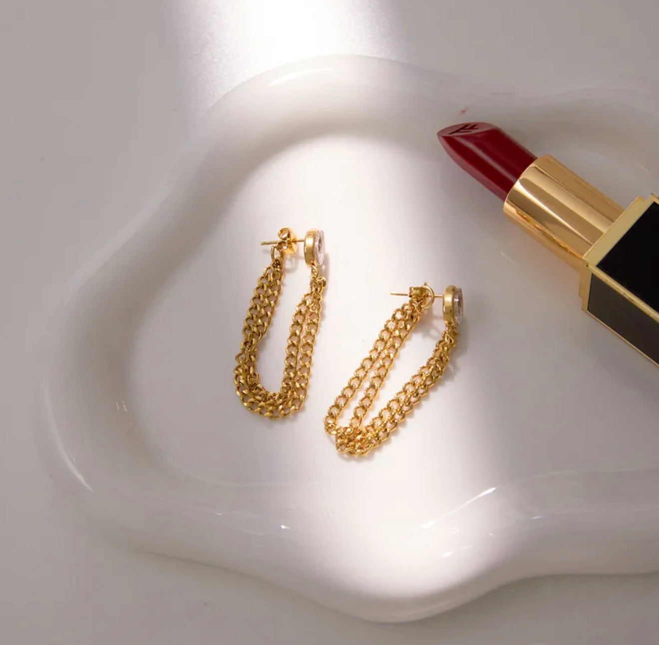 Teardrop Chain Stud