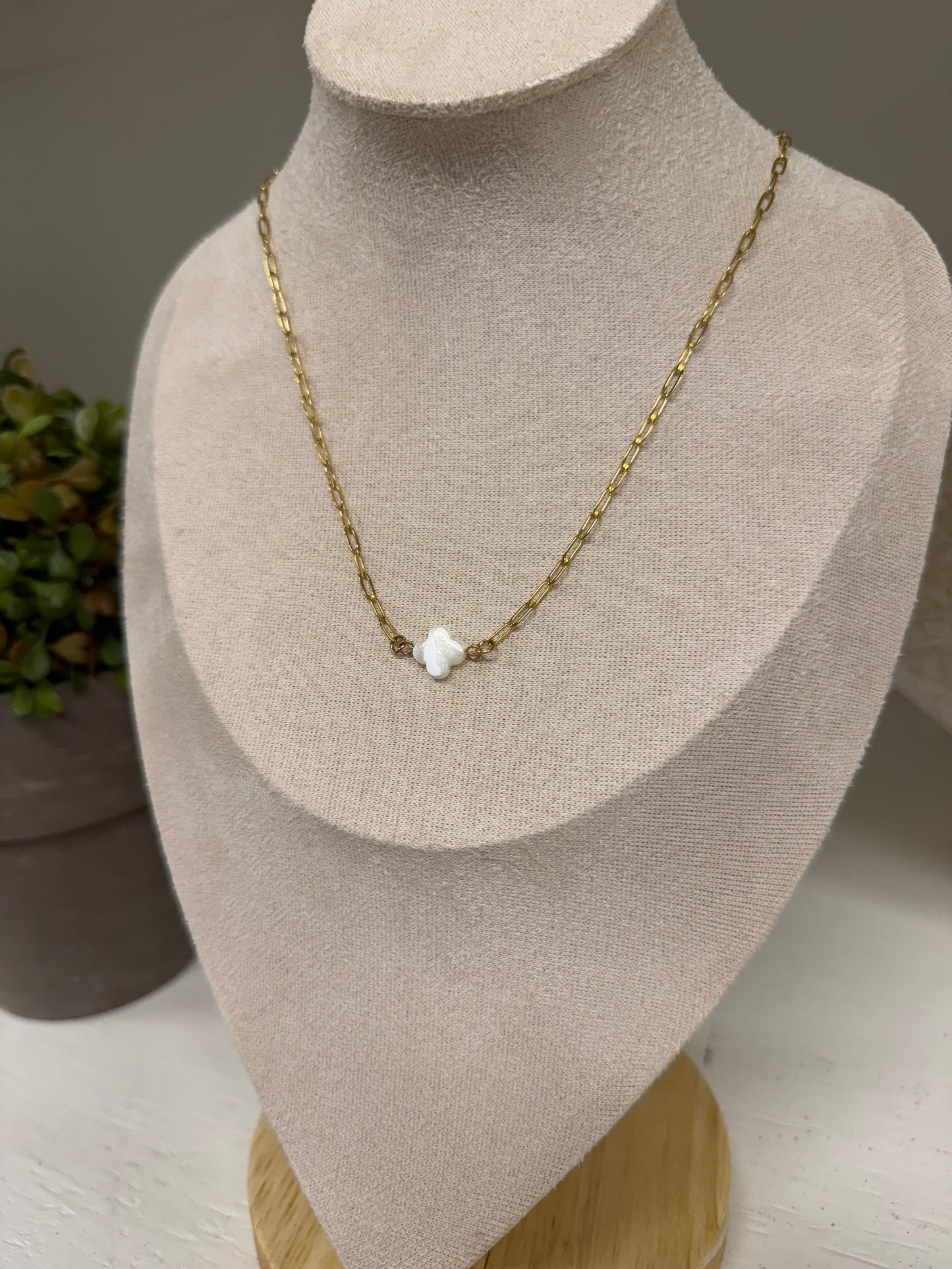 Floral Freshwater Pearl Necklace