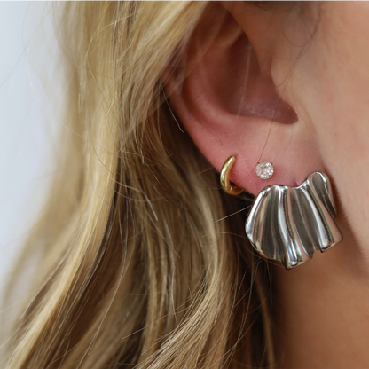 Silver Wave Stud