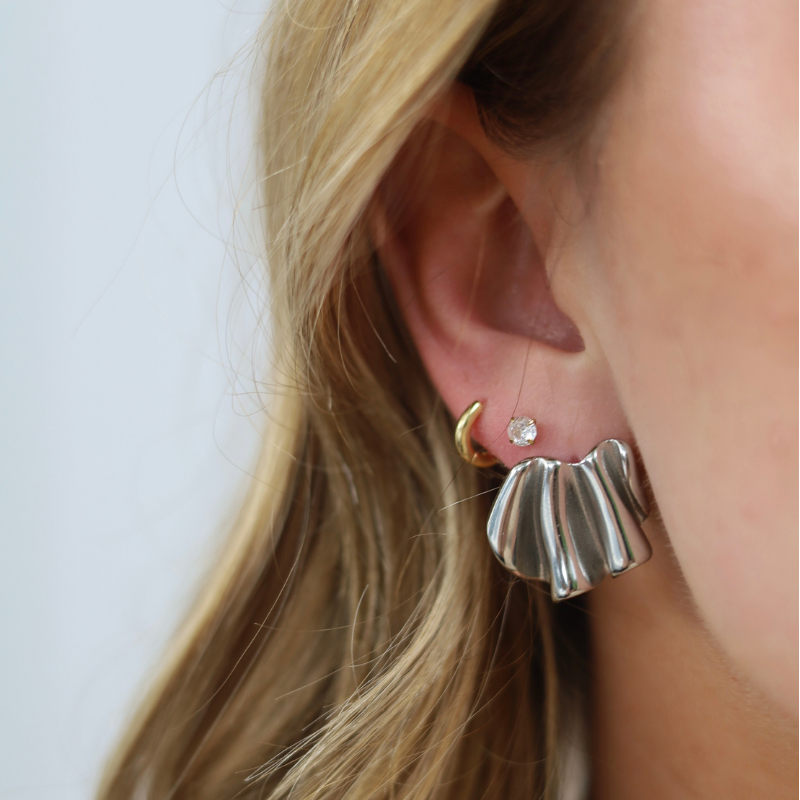 Silver Wave Stud