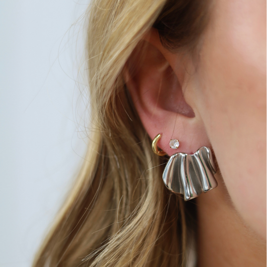 Silver Wave Stud