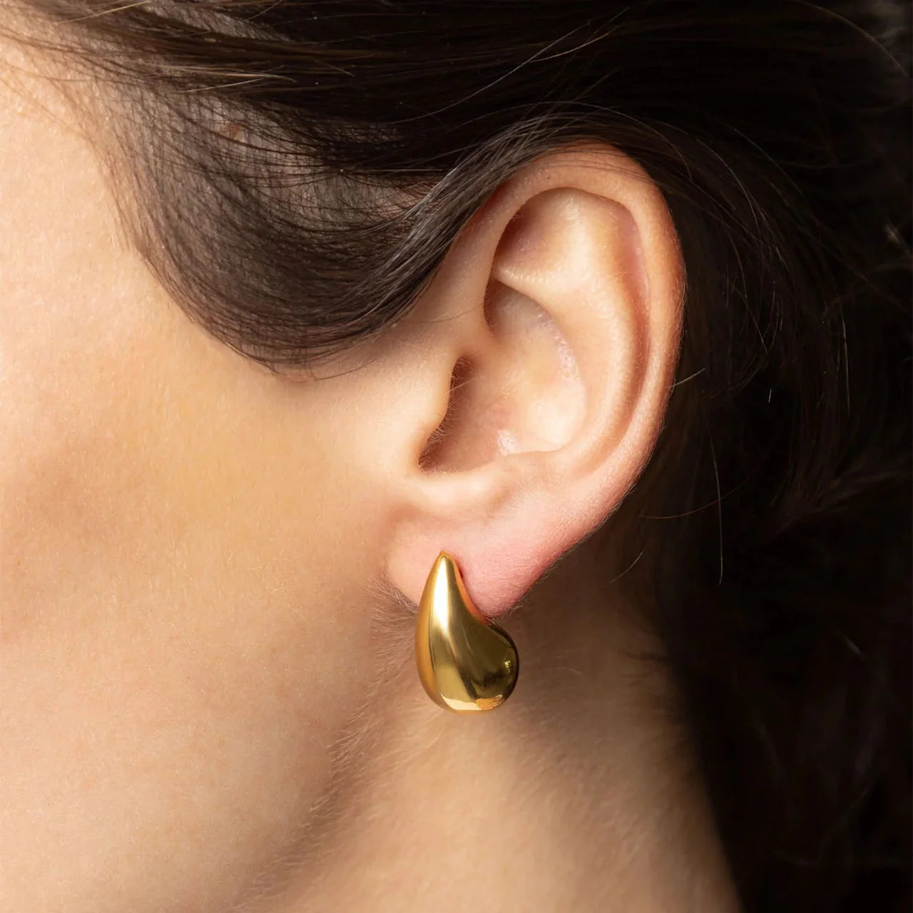 Chunky Teardrop Stud