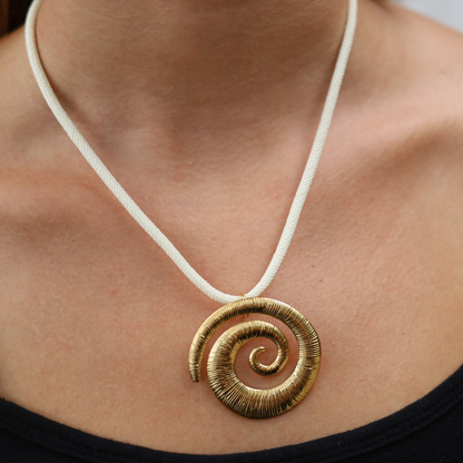 Rope Necklace Swirl