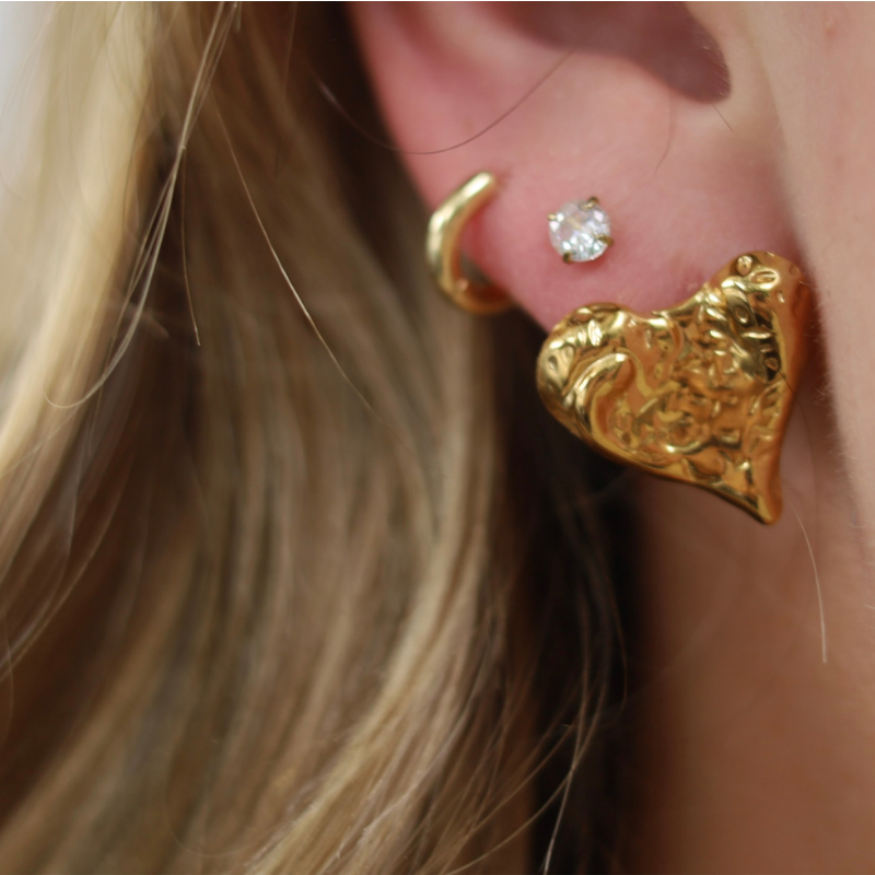 Hammered Heart Stud